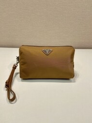 프라다 리나일론 파우치 1NS693