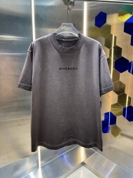 지방시 Givenchy 루즈핏 워싱 헤짐 라운드 남녀 반팔 티