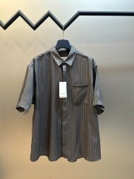 생로랑 Saint Laurent 클래식 로고 라인 캐주얼 반팔 셔츠