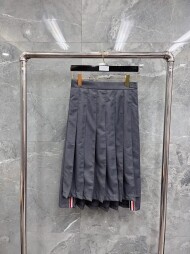 톰브라운 롱 스커트 치마