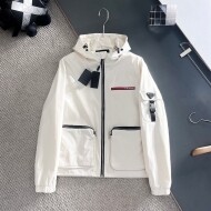프라다 PRADA 클래식 로고 디자인 캐주얼 후드 재킷 코트