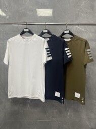 톰브라운 스트라이프 반팔 티셔츠