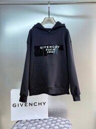지방시 Givenchy 로고 디자인의 캐주얼 후드티