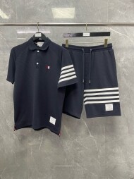 톰브라운 스트라이프 카라 반팔 반바지 세트