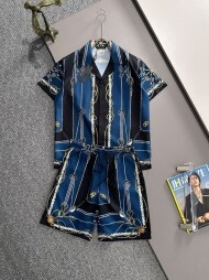 베르사체 Versace 트렌디 루즈핏 캐주얼 반팔 셔츠+반바지 남성 세트