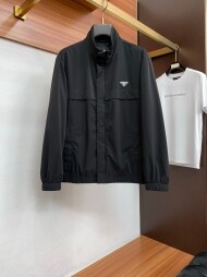 프라다 PRADA 삼각 로고 심플 시크 남자 재킷