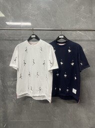 톰브라운 반팔 티셔츠