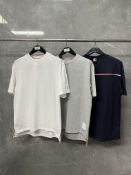 톰브라운 반팔 티셔츠