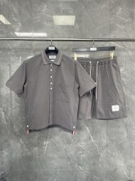 톰브라운 시어서커 반팔 반바지 세트