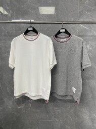 톰브라운 반팔 티셔츠