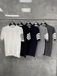 톰브라운 반팔 티셔츠