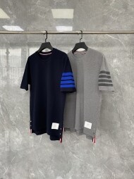 톰브라운 반팔 티셔츠