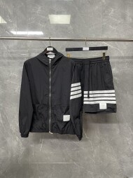 톰브라운 후드 바람막이 반바지 세트