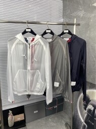 톰브라운 후드 바람막이