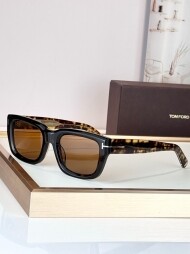 톰포드 TOMFORD 구미 고급 패션 선글라스 MODEL：FT1327 Size ：52口22-145