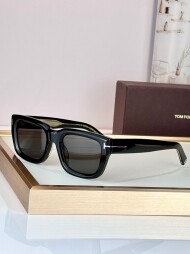 톰포드 TOMFORD 구미 고급 패션 선글라스 MODEL：FT1327 Size ：52口22-145