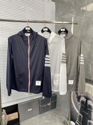 톰브라운 후드 바람막이