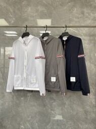 톰브라운 후드 바람막이