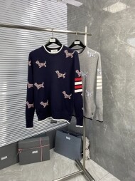 톰브라운 라운드 니트