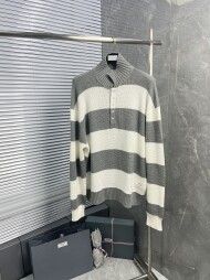 톰브라운 와이드 스트라이프 폴로 니트