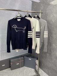 톰브라운 라운드 니트