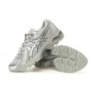 오니츠카타이거 ASICS 젤 플럭스 CN 데일리 컴포트 야상 남녀 스니커즈 1011B646-020