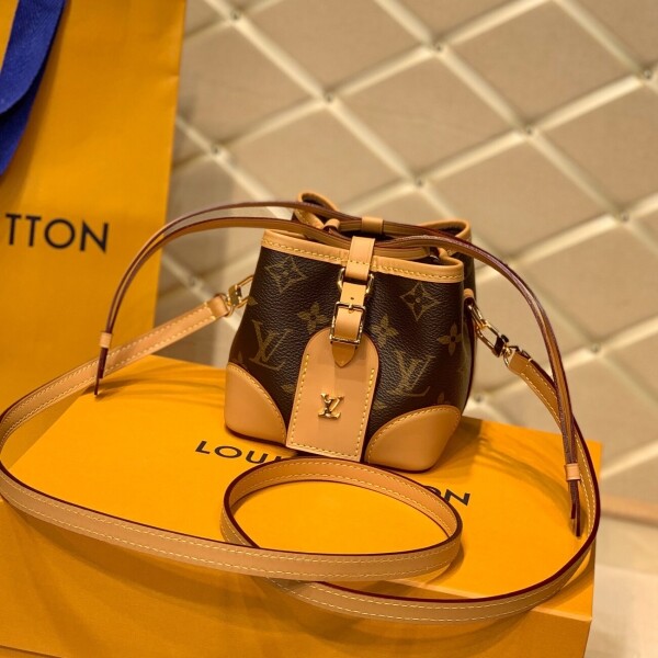 블링크,루이비통 나노 노에 퍼스 미니 버켓백 Louis Vuitton NOE Noé purse M57099