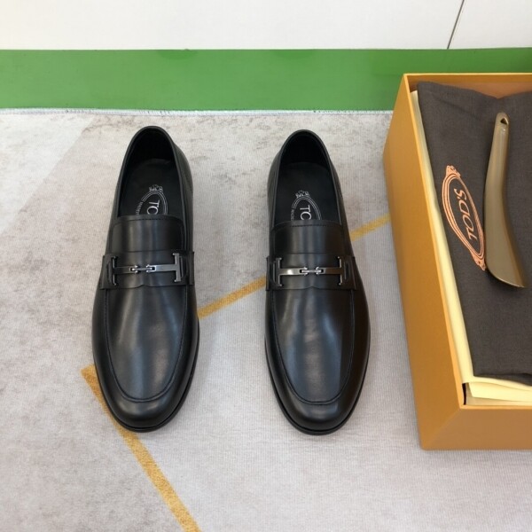 위핑,토즈 로퍼 TODS LOAFERS IN LEATHER XXM51B0FQ70D90B999