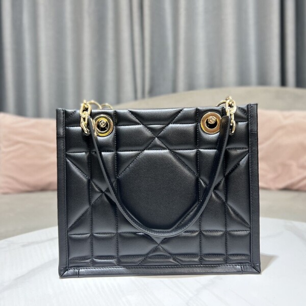 위핑,디올 여성 Dior Essential 스몰 토트 백 3칼라 M8720OZVJ