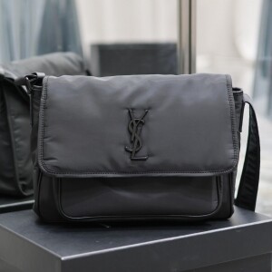 생로랑 남성 니키 로고 장식 메신저 백 크로스백 757146FACKH 20821363