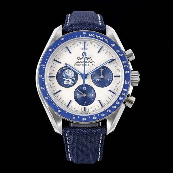 위핑,오메가 스피드마스터 실버 스누피 어워드 42mm 블루 310.32.42.50.02.001