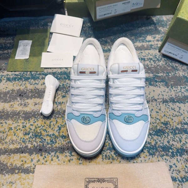 위핑,GUCCI 구찌 크리스털 스크리너 스니커즈 여성용 677423