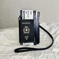 발렌시아가 패스포트 폰 홀더 블랙 7877331000