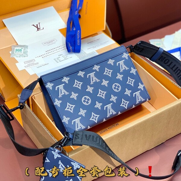 블링크,루이 비통 가스통 웨어러블 월릿 M83384