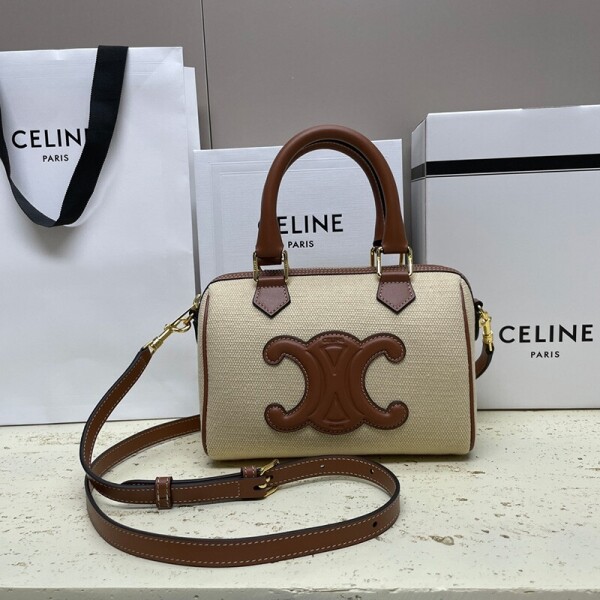 위핑,셀린느 CELINE 퀴르 트리옹프 스몰 보스턴 197582EFL.02NT