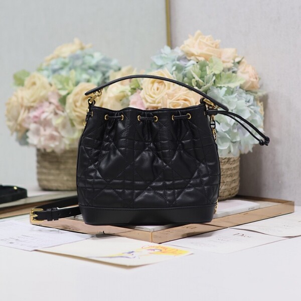 위핑,디올 졸리 버킷 백 스몰 매크로까나쥬 2칼라  M2780UNKW_M900