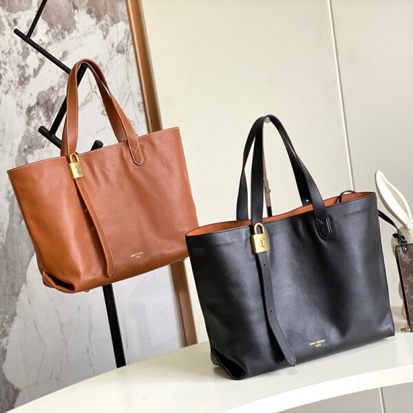 블링크,루이비통 LOUIS VUITTON 로우 키 카바스 MM 2컬러 M25342
