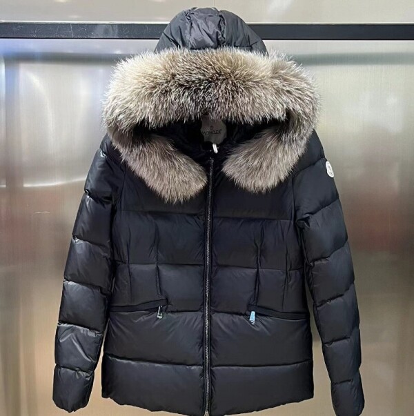 위핑,몽클레어 보드 쇼트 다운 자켓 3컬러 I20931A001185396Q999