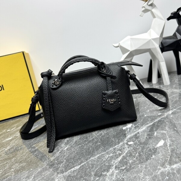 위핑,펜디 SELLERIA 미니 토트백 2컬러 8BS098