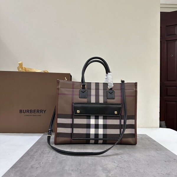 위핑,버버리 토트 탑핸드백 MEDIUM FREYA TOTE 80696601
