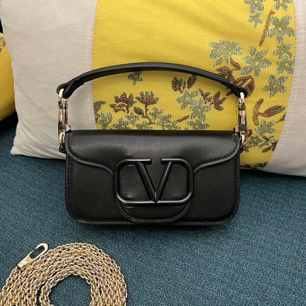 위핑,발렌티노 여성 숄더 크로스백 Valentino LOCOE CALFSKIN SHOULDER BAG 7컬러 2W0B0K53IYSKG8