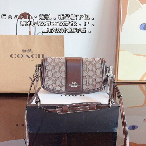 위핑,코치 시그니처 자카드 안드레아 숄더백 CT767 SVS8S