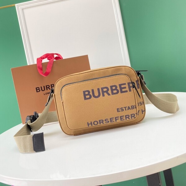 위핑,버버리 크로스백 Burberry Horseferry Print Coated Cotton Canvas Crossbody Bag 2컬러 80437101