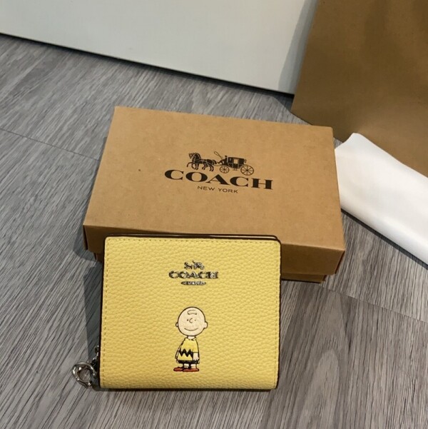위핑,코치 코치엑스 피너츠 스냅 월렛 라이너스 펄 2컬러 CBN91