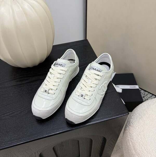 위핑,샤넬 CC 로고 퀄팅 레더 로우 스니커즈 25FW G46372