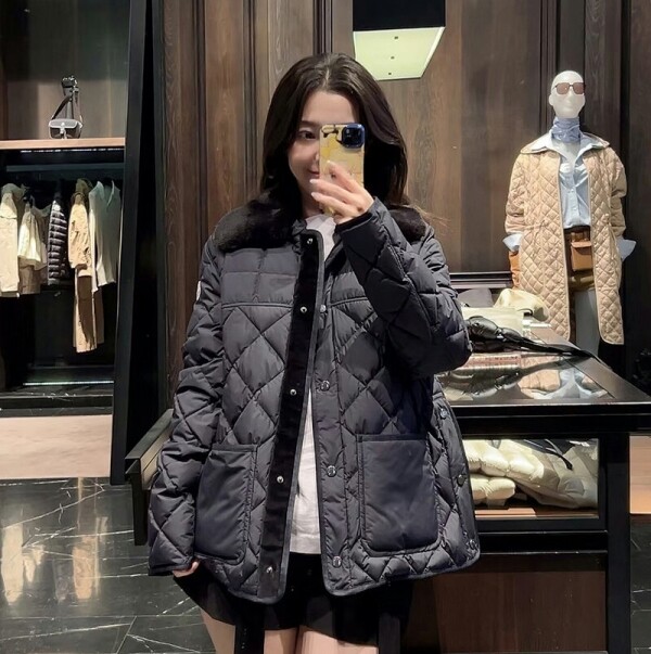 위핑,몽클레르 시냐 숏 다운 여성패딩  4컬러 J20931A0017654A81999 +