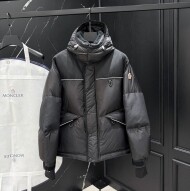 몽클레르 퍼포먼스 스타일 J20971A00009597T3999  J