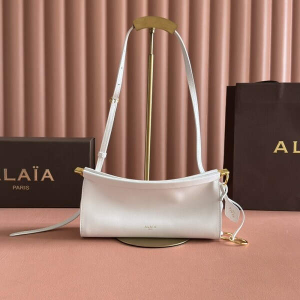 블링크,알라이아 렉탱귤러 지퍼 화이트 가죽 숄더 백 M AA1S01430CA214