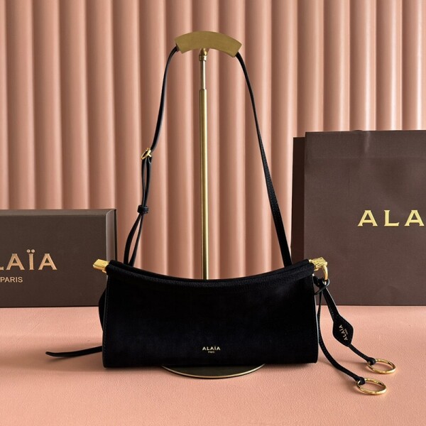 블링크,알라이아 렉탱귤러 지퍼  숄더백 블랙 M AA1S01430CA214