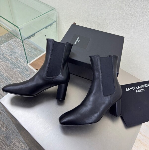 블링크,생로랑 베티 첼시 부츠 글레이즈드 레더 7CM 818275AAEHG1000